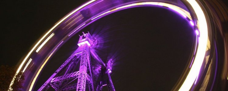 Wiener Riesenrad bei Nacht